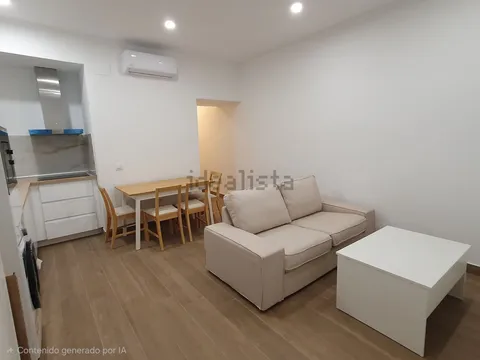 Room for rent, Seville (2/12)