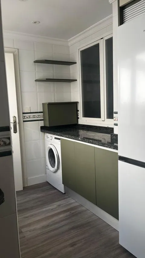 Apartamento 94 m² em Granada