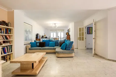 Appartamento 101 m² a Málaga (2/20)