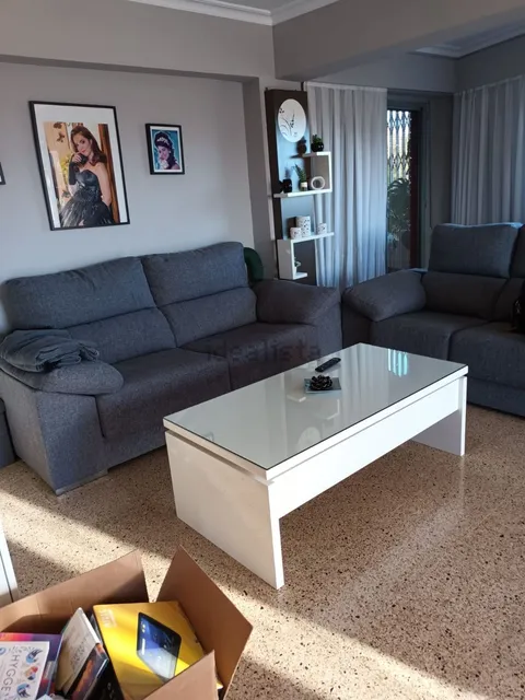 Habitació de lloguer, Burjassot