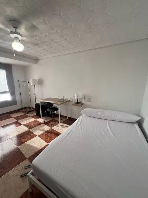 Habitació de lloguer, Manises