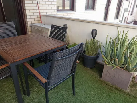 Flat 85 m² in Cadrete