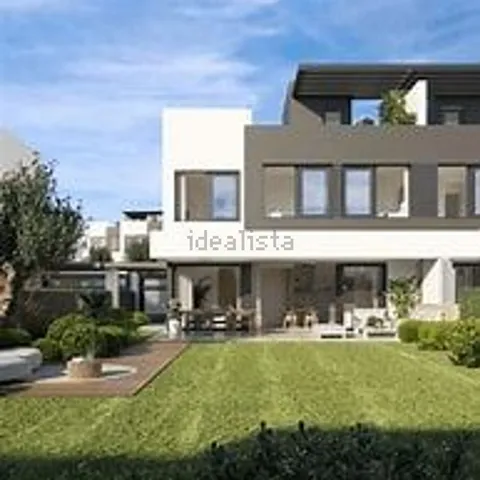 Maison 210 m² à Estepona