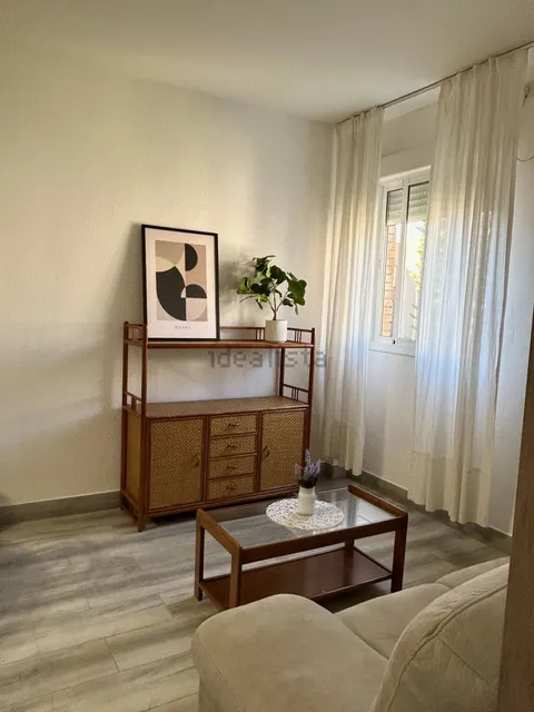 Pis de 50 m² a Sevilla (2/24)