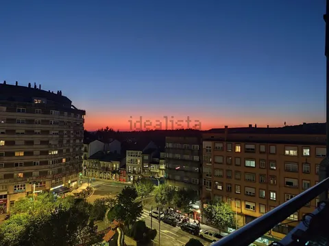 Appartamento 90 m² a Santiago de Compostela (2/24)