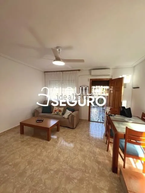 Casa de 80 m² a Los Alcázares