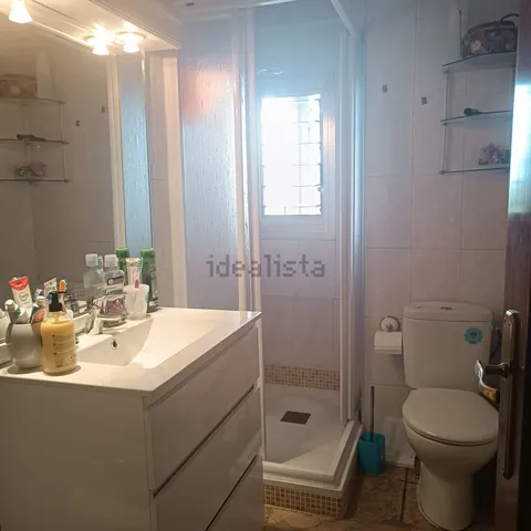 Habitació de lloguer, Madrid (3/8)