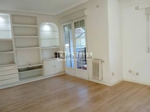 Flat 68 m² in Madrid