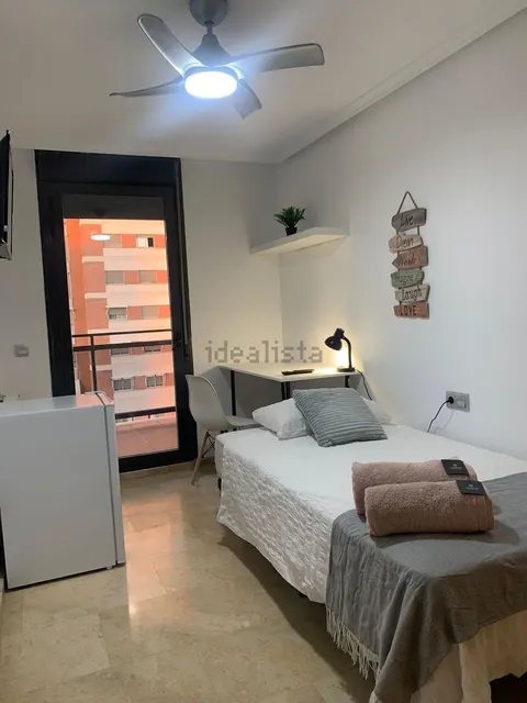 Habitació de lloguer, València (3/5)