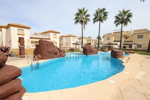 Casa de 110 m² a Oriola