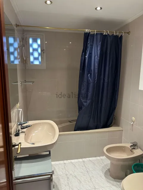 Habitació de lloguer, Pamplona (3/6)