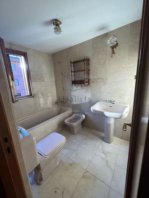 Stanza in affitto, La Bañeza