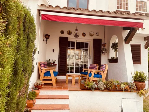 Habitació de lloguer, Roda de Berà