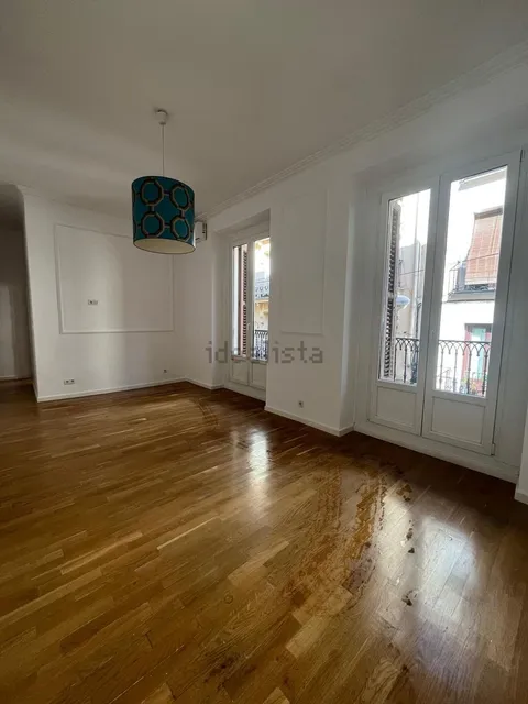 Wohnung 92 m² in Madrid