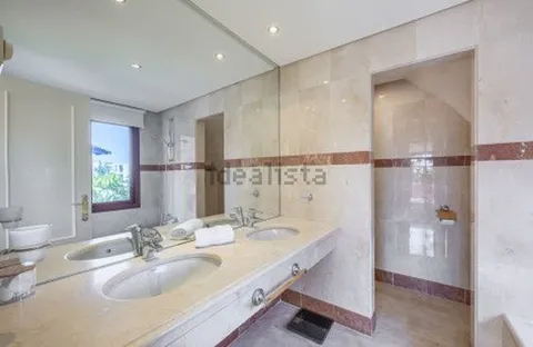 Pis de 278 m² a Estepona