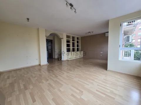 Pis de 77 m² a València