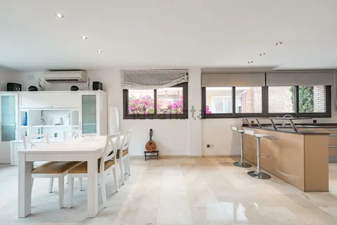 Casa de 228 m² a Sant Just Desvern