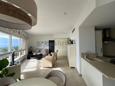 Flat 120 m² in Águilas