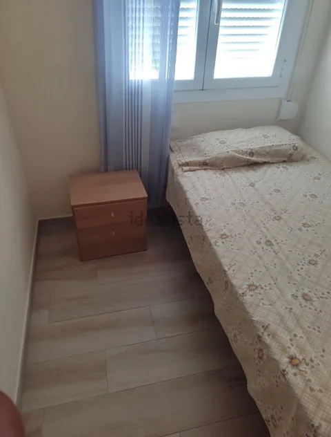 Habitació de lloguer, Madrid (2/5)