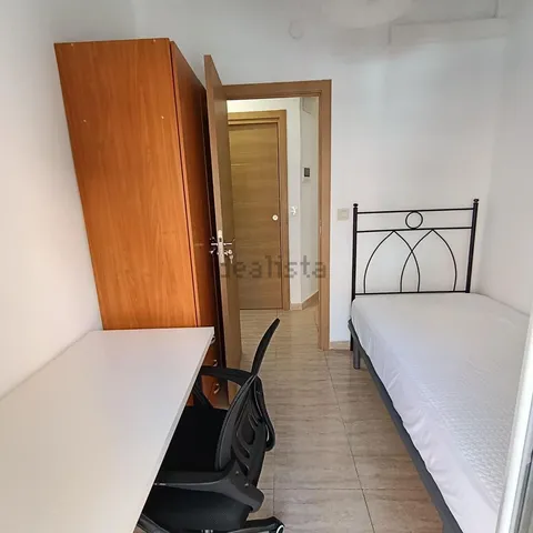 Кімната в оренду, Granada (2/9)