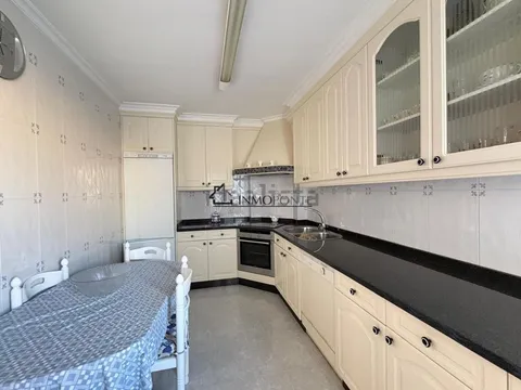 Flat 90 m² in Marín