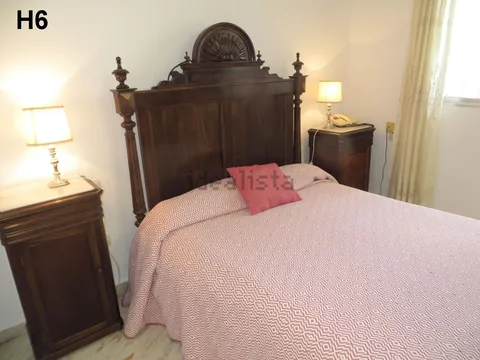Room for rent, Seville
