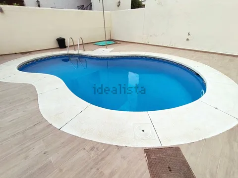 Maison 200 m² à Estepona (2/32)
