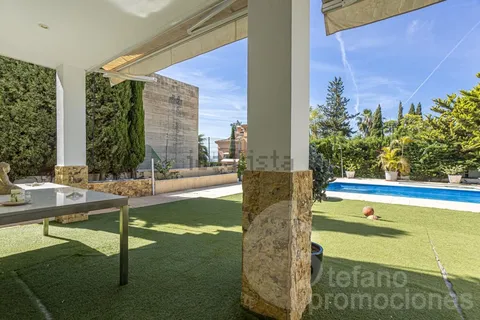 Haus 402 m² in Málaga