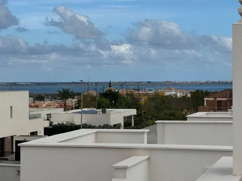 Casa de 160 m² a Los Montesinos