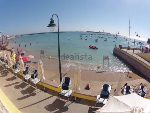 Stanza in affitto, Cádiz