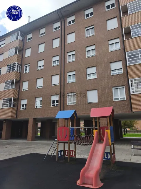 Pis de 134 m² a Lleó