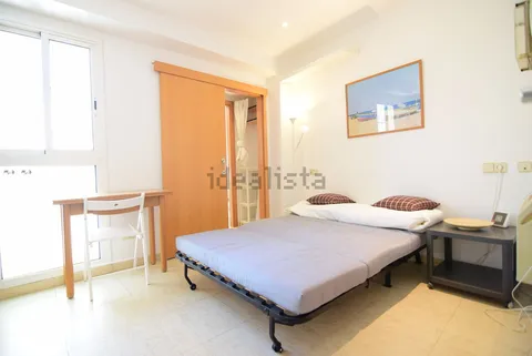 Pis de 25 m² a Barcelona (3/10)