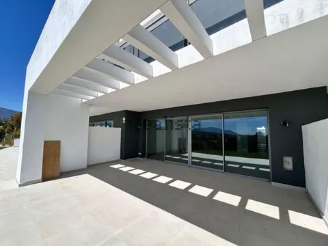 Haus 235 m² in Marbella