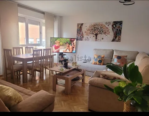 Кімната в оренду, Madrid