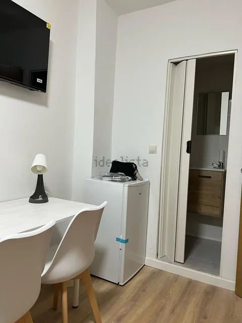 Habitació de lloguer, Madrid (2/13)