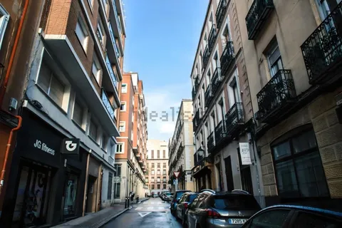 Wohnung 45 m² in Madrid