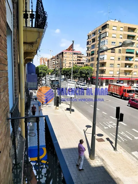 Pis de 65 m² a València