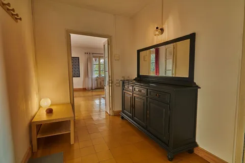 Habitació de lloguer, Tona