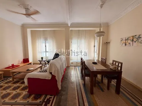 Apartamento 103 m² em València