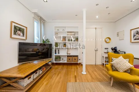 Flat 111 m² in Madrid