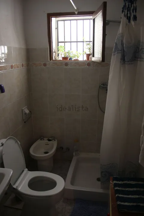 Habitació de lloguer, Bolulla