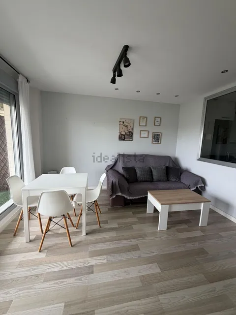Pis de 65 m² a Osca