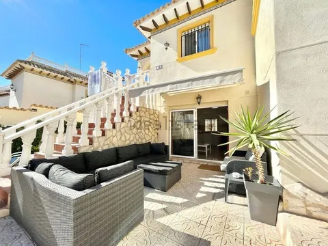Casa de 300 m² en Orihuela (3/31)