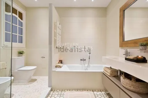 Pis de 180 m² a Barcelona