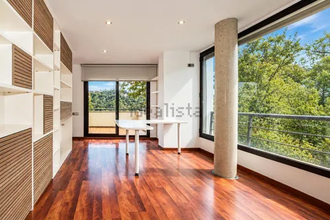 Maison 255 m² à Sant Cugat del Vallès