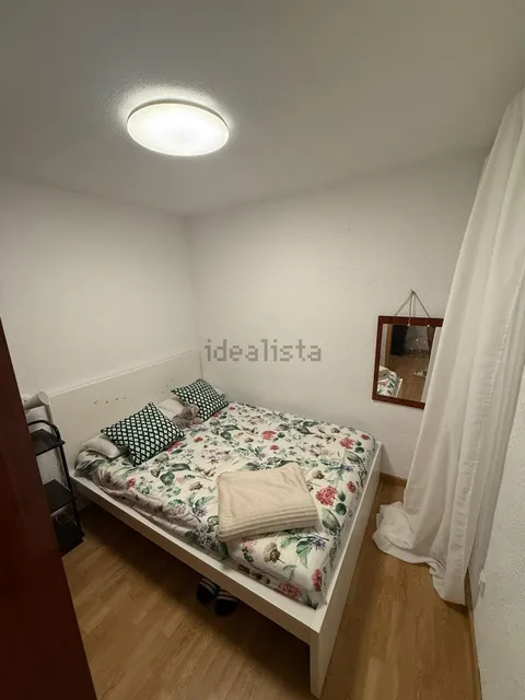 Habitació de lloguer, Madrid (3/4)