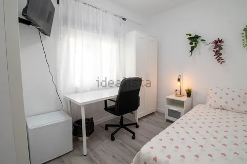 Room for rent, Zaragoza (2/21)