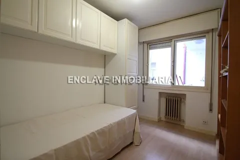 Pis de 230 m² a Oviedo