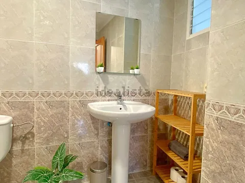 Room for rent, Sueca