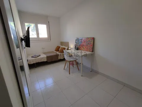 Habitació de lloguer, Sant Pere de Ribes (2/4)
